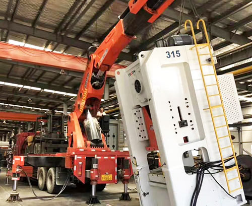 茂县提升工作效率，选择优质折臂吊租赁服务