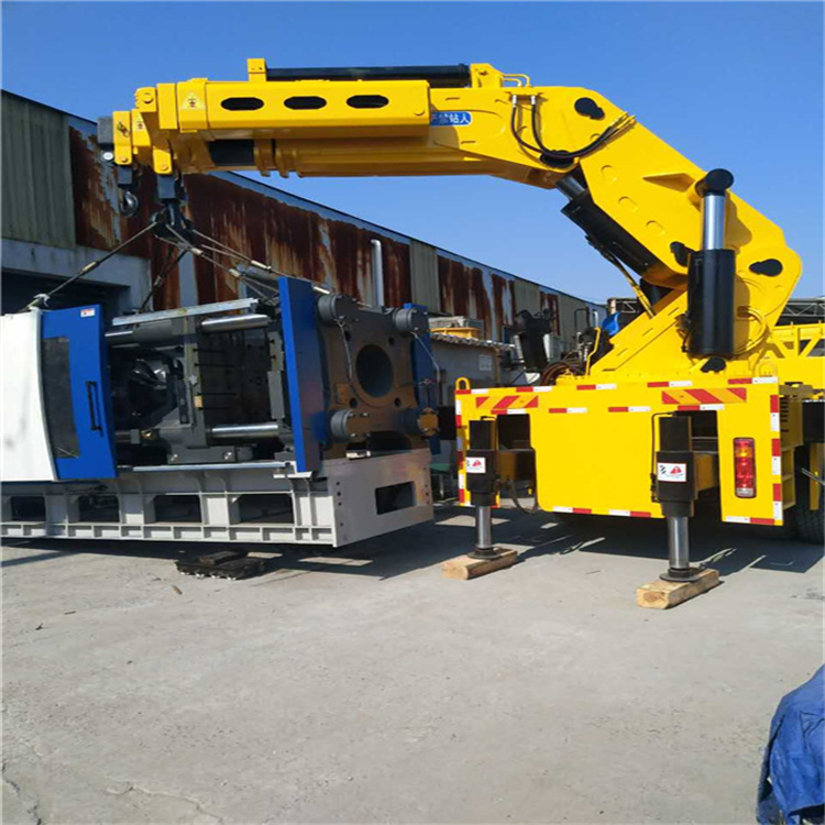 茂县 大吨位折臂吊出租费用解析：一小时租赁多少钱